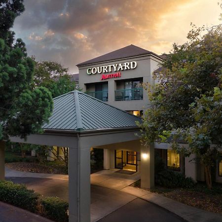 Courtyard By Marriott Stockton Exterior foto