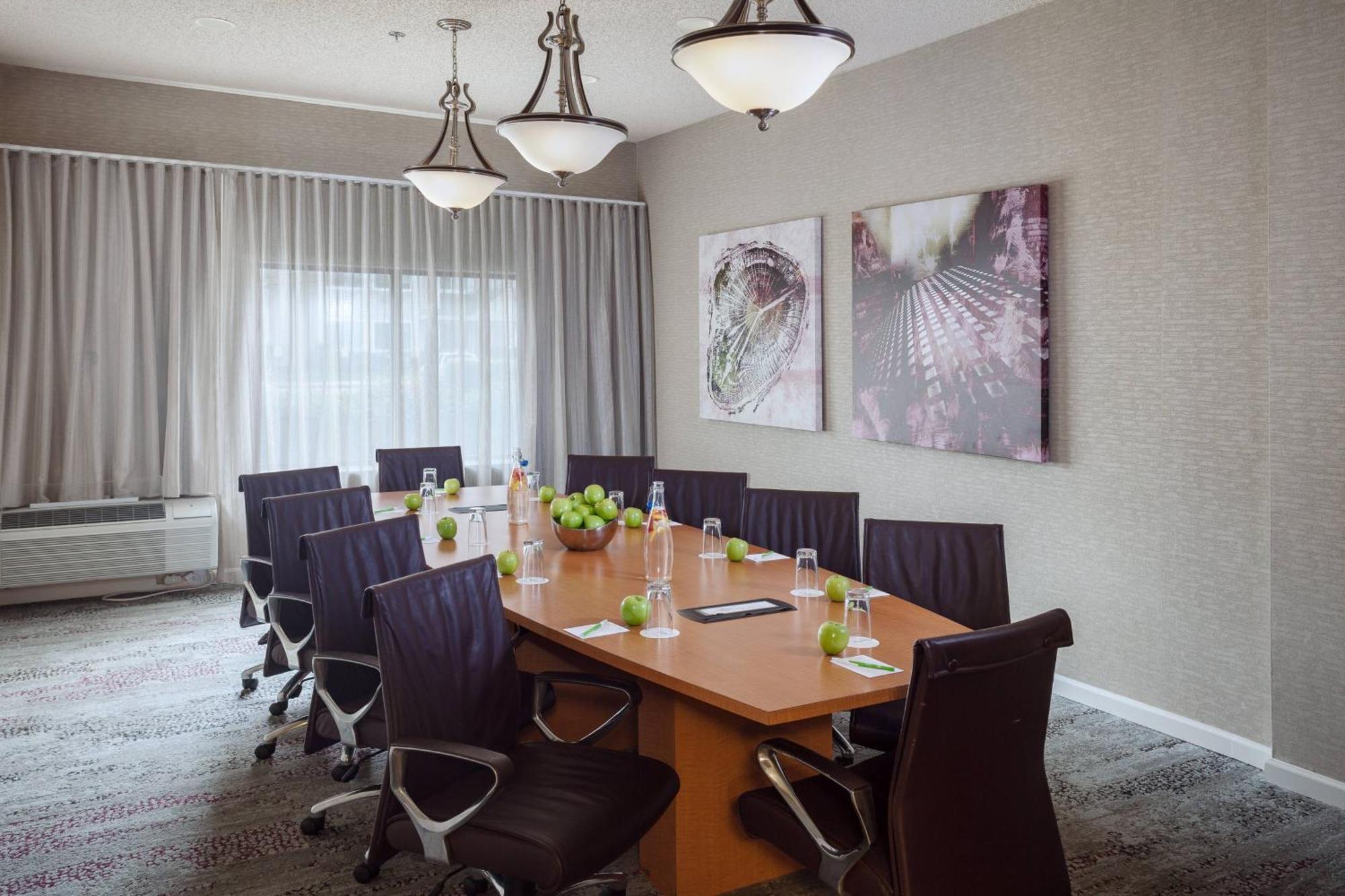 Courtyard By Marriott Stockton Exterior foto