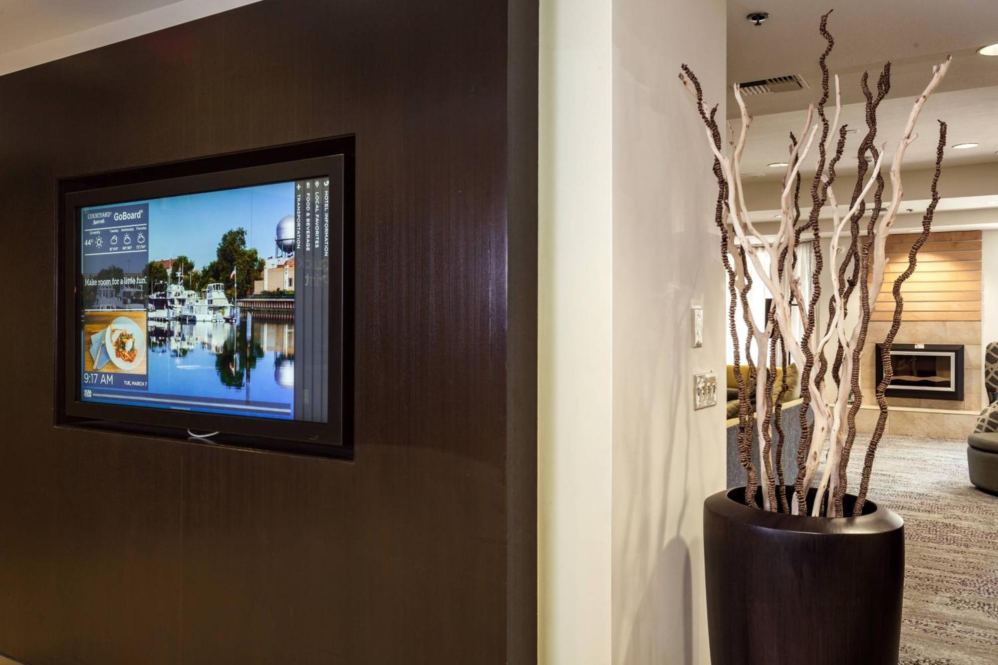Courtyard By Marriott Stockton Exterior foto