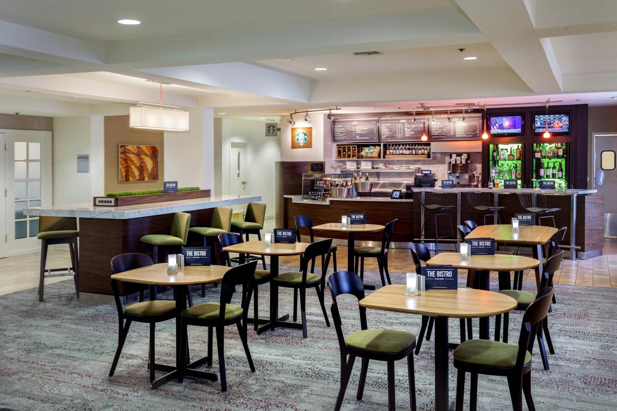 Courtyard By Marriott Stockton Exterior foto