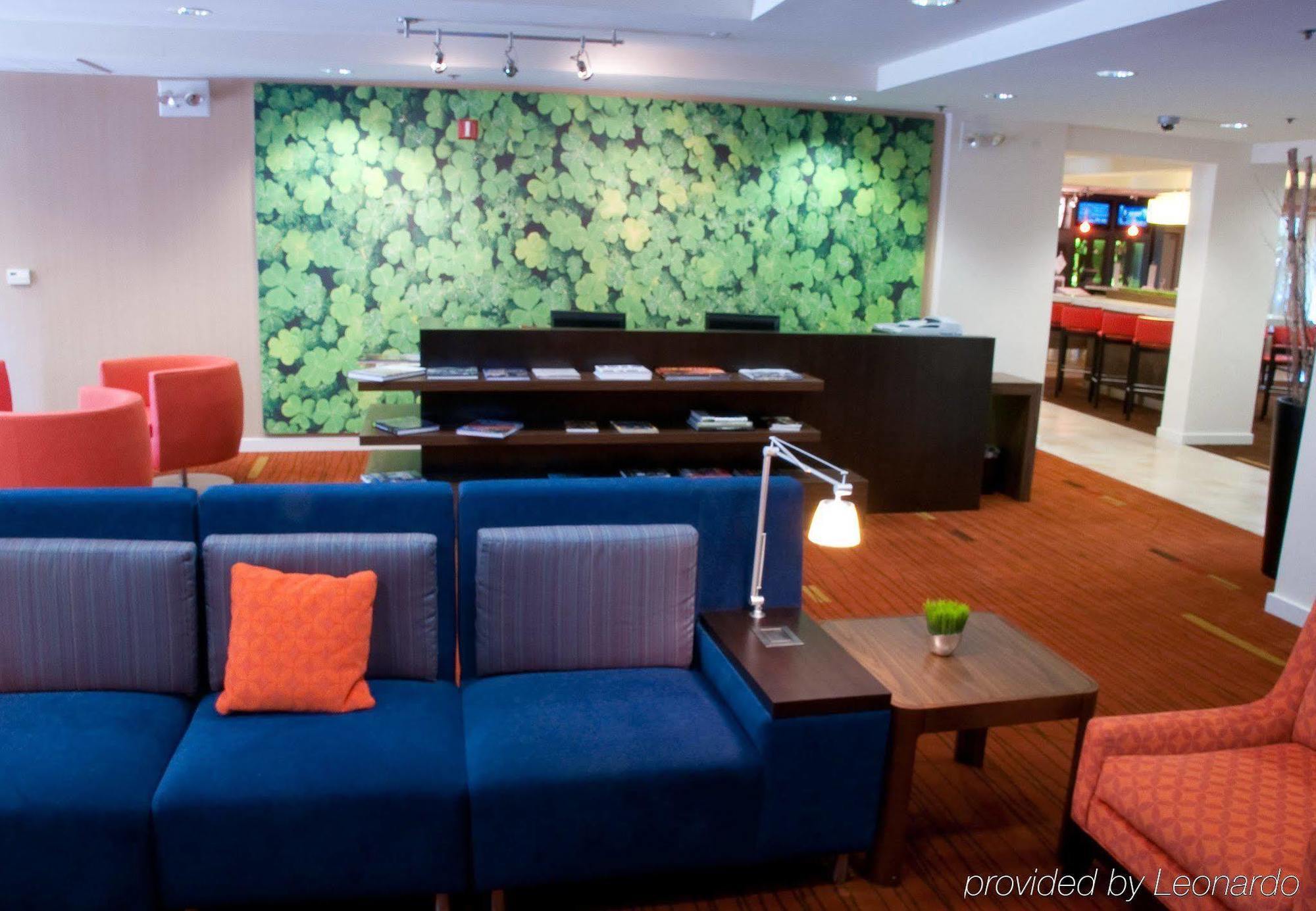 Courtyard By Marriott Stockton Exterior foto